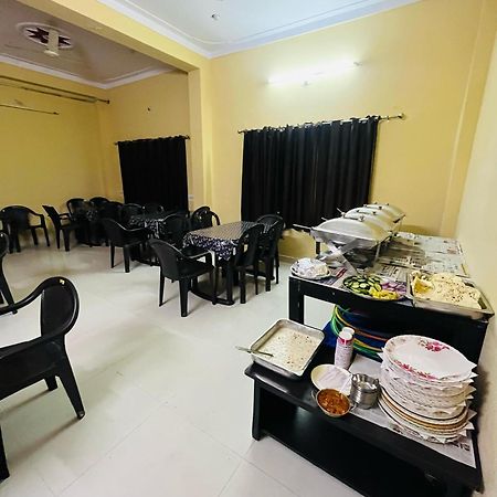 Hotel Laxmi Mahal à Udaipur Extérieur photo
