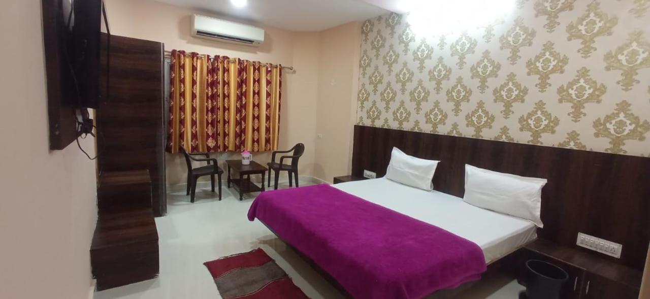 Hotel Laxmi Mahal à Udaipur Extérieur photo