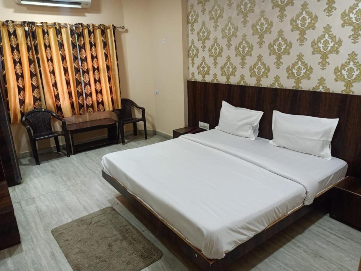 Hotel Laxmi Mahal à Udaipur Extérieur photo