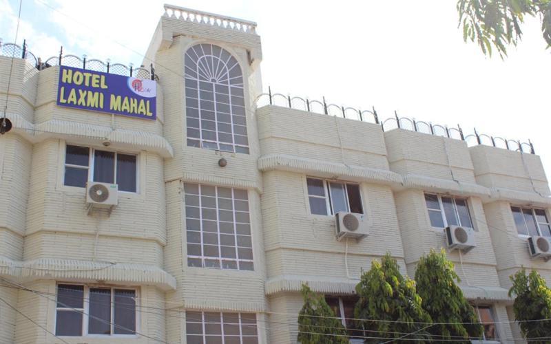 Hotel Laxmi Mahal à Udaipur Extérieur photo